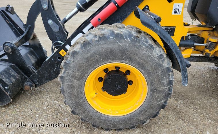 image for item DG0630 2022 JCB 407 wheel loader