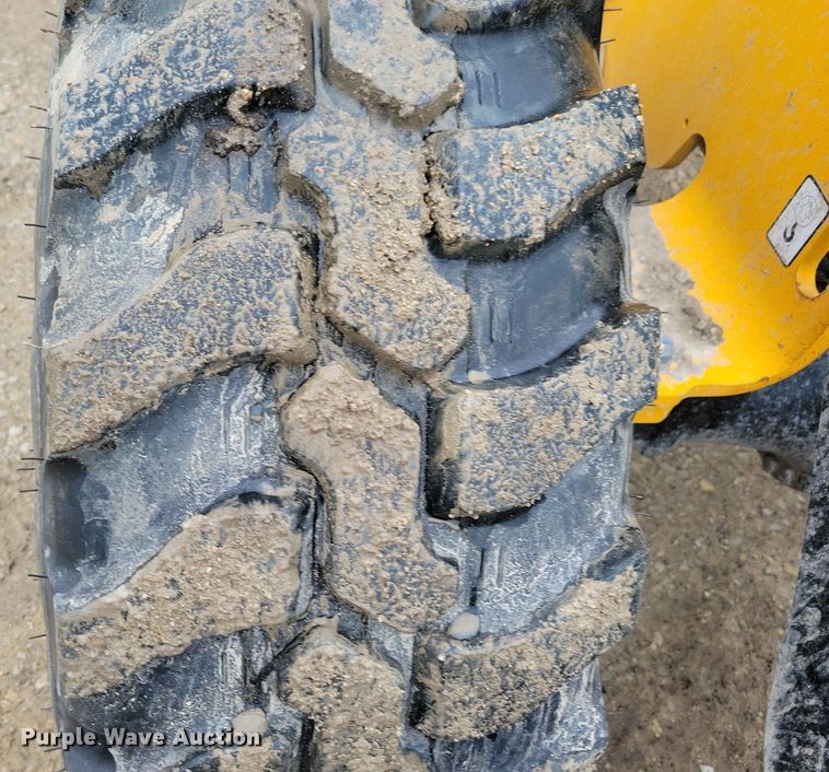 image for item DG0630 2022 JCB 407 wheel loader