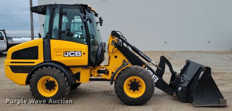 image for item DG0631 2022 JCB 407 wheel loader