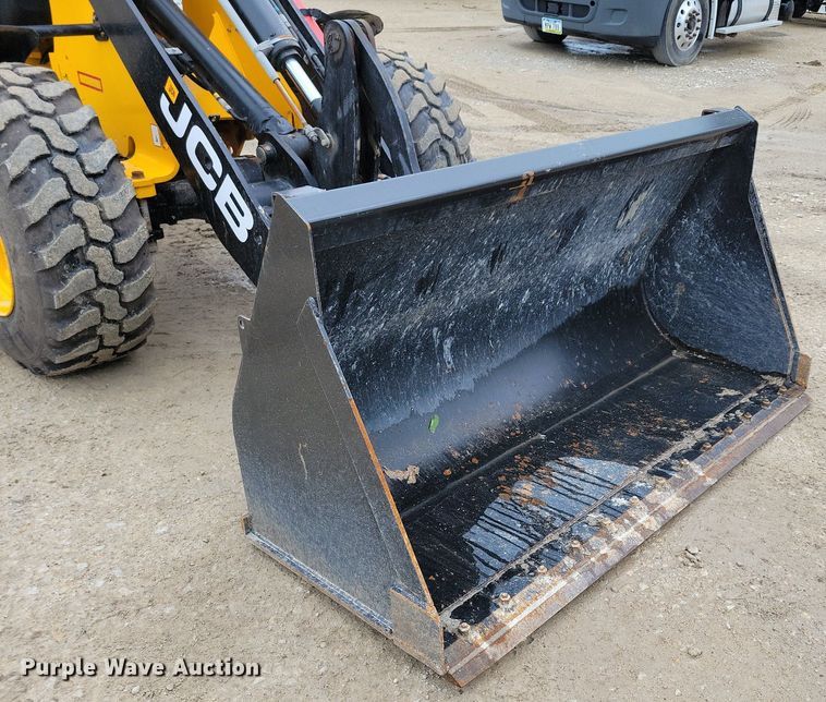 image for item DG0631 2022 JCB 407 wheel loader