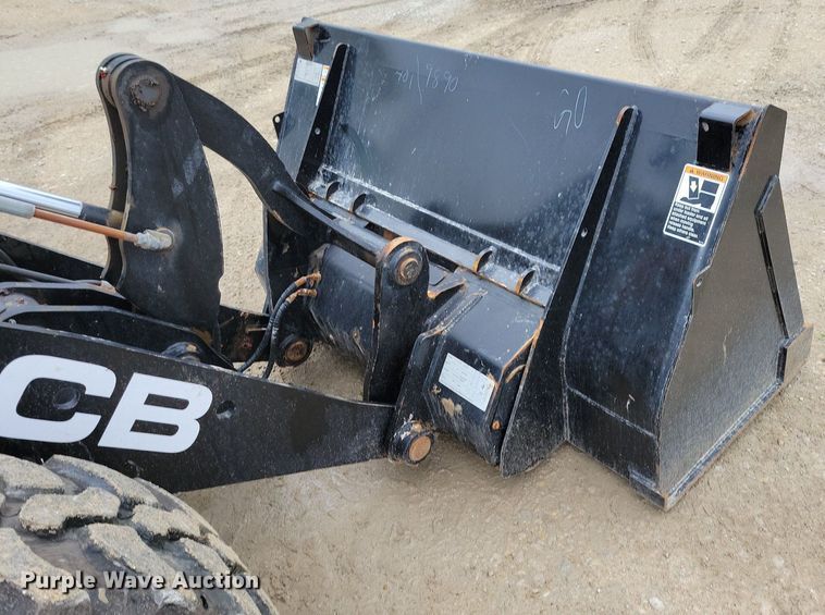 image for item DG0631 2022 JCB 407 wheel loader