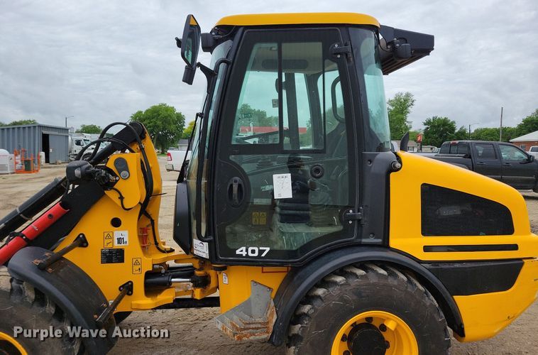 image for item DG0631 2022 JCB 407 wheel loader