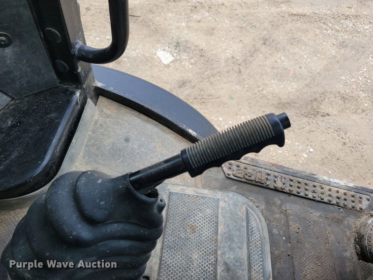 image for item DG0631 2022 JCB 407 wheel loader