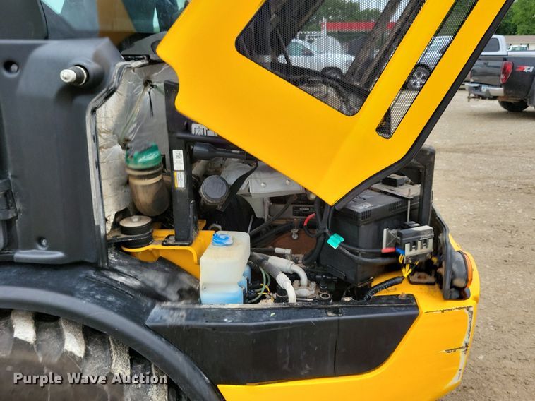 image for item DG0631 2022 JCB 407 wheel loader