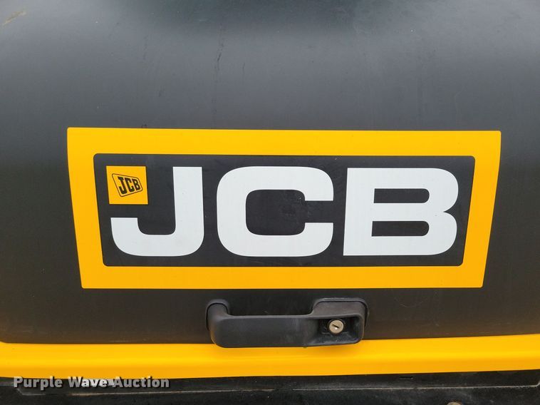 image for item DG0631 2022 JCB 407 wheel loader