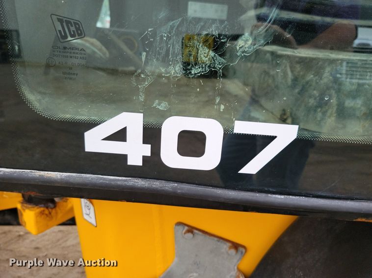 image for item DG0631 2022 JCB 407 wheel loader