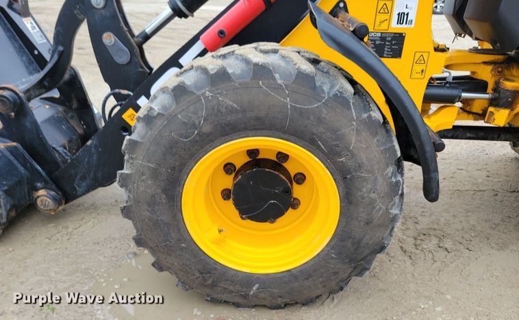 image for item DG0631 2022 JCB 407 wheel loader