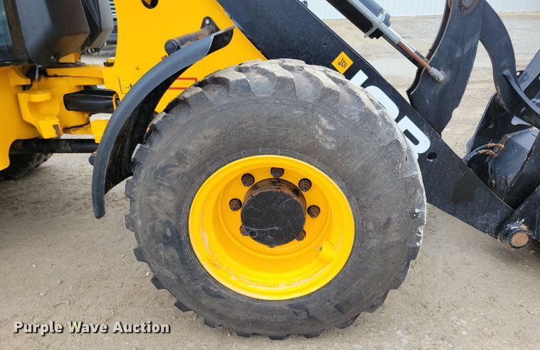 image for item DG0631 2022 JCB 407 wheel loader
