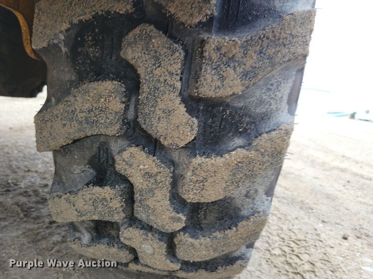 image for item DG0631 2022 JCB 407 wheel loader