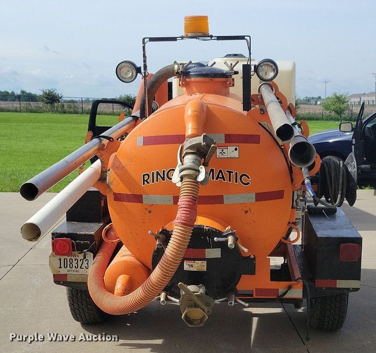 image for item DG0634 2006 Ring-O-Matic 275 vacuum excavator