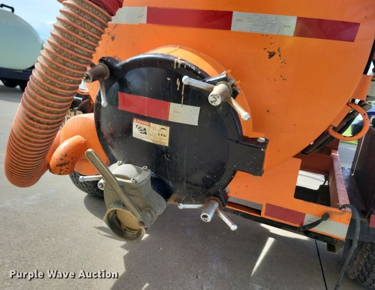 image for item DG0634 2006 Ring-O-Matic 275 vacuum excavator