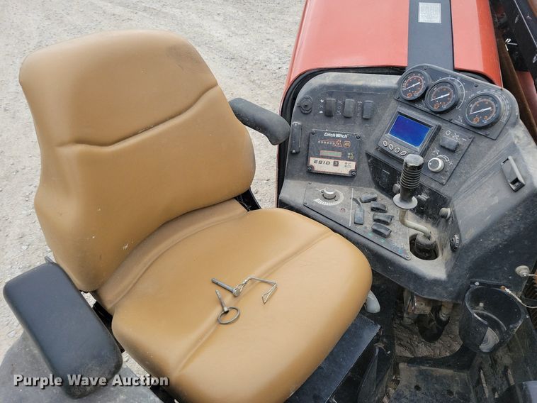 image for item DG0635 2014 Ditch Witch JT20 directional boring unit with trailer