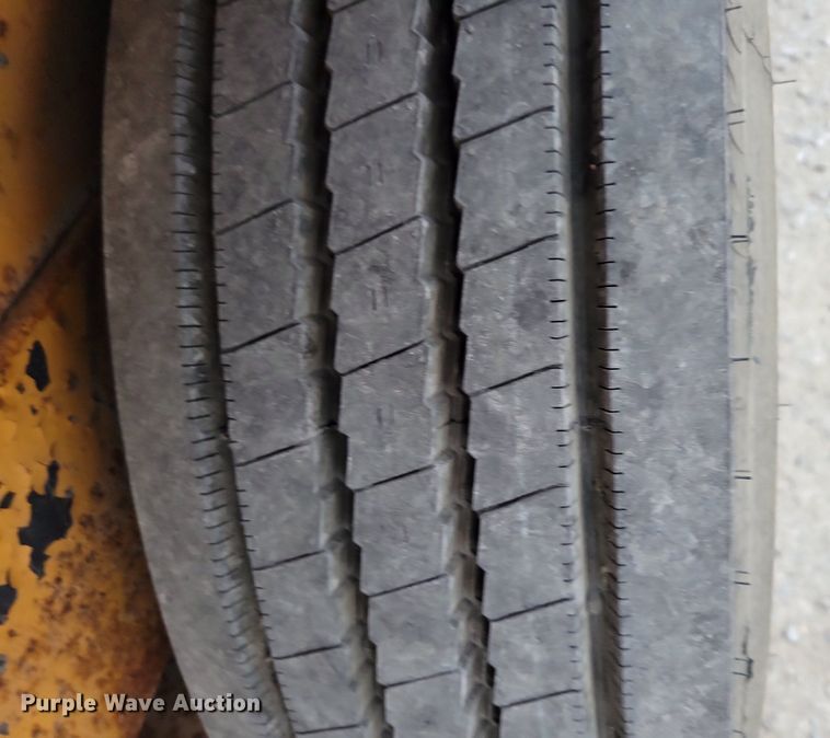 image for item DG0635 2014 Ditch Witch JT20 directional boring unit with trailer