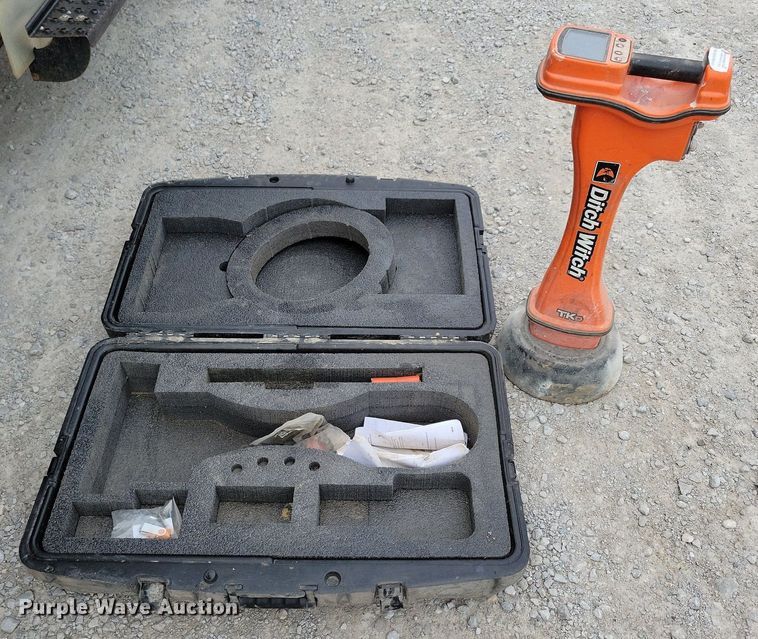 image for item DG0635 2014 Ditch Witch JT20 directional boring unit with trailer