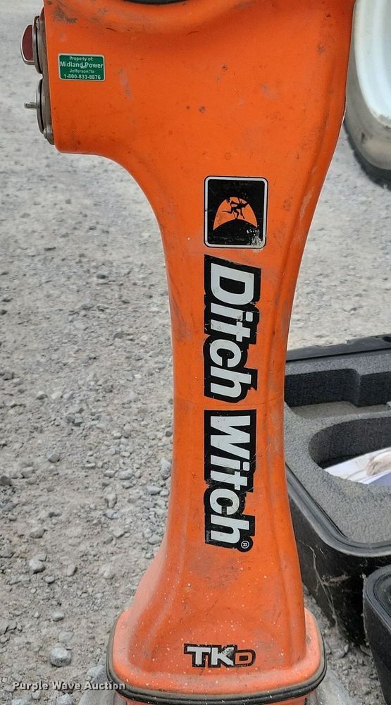 image for item DG0635 2014 Ditch Witch JT20 directional boring unit with trailer