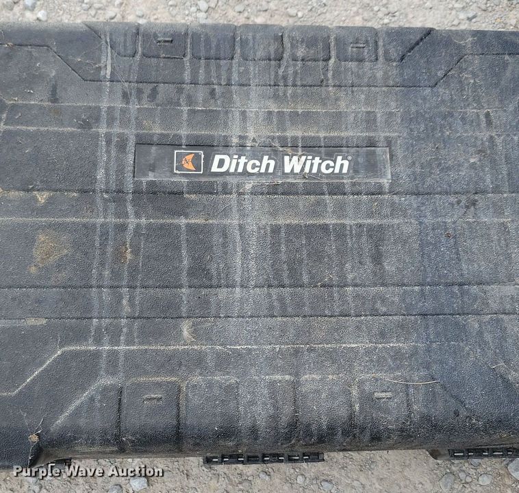 image for item DG0635 2014 Ditch Witch JT20 directional boring unit with trailer