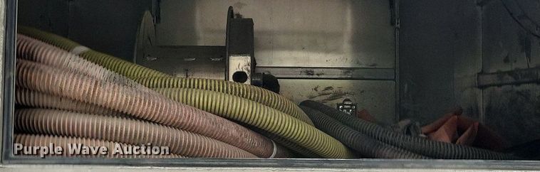 image for item DG0635 2014 Ditch Witch JT20 directional boring unit with trailer