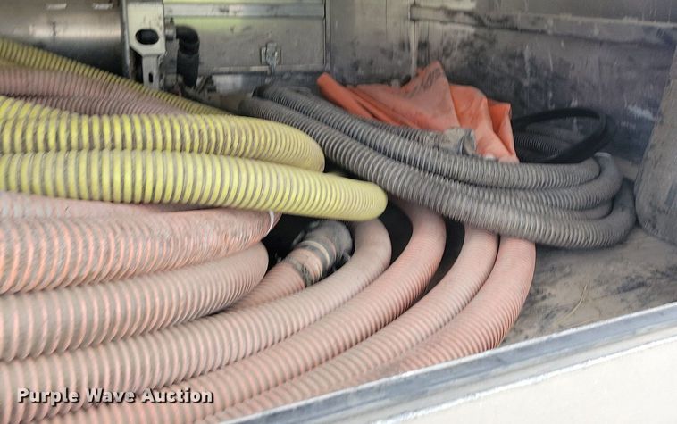 image for item DG0635 2014 Ditch Witch JT20 directional boring unit with trailer