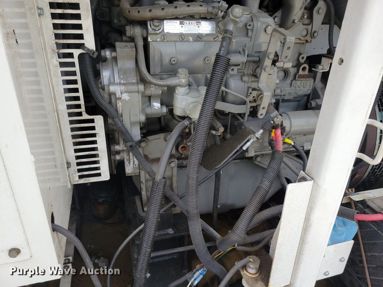 image for item DG0636 Whisperwatt DCA-45USI generator