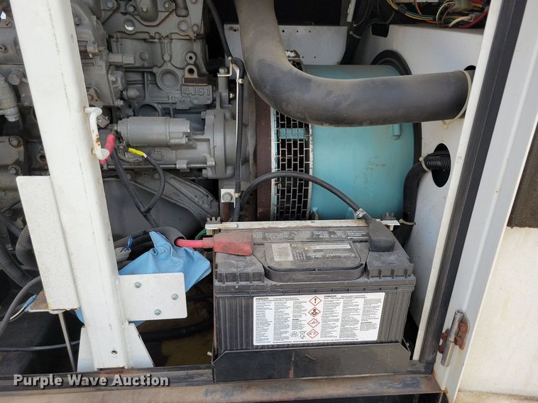 image for item DG0636 Whisperwatt DCA-45USI generator