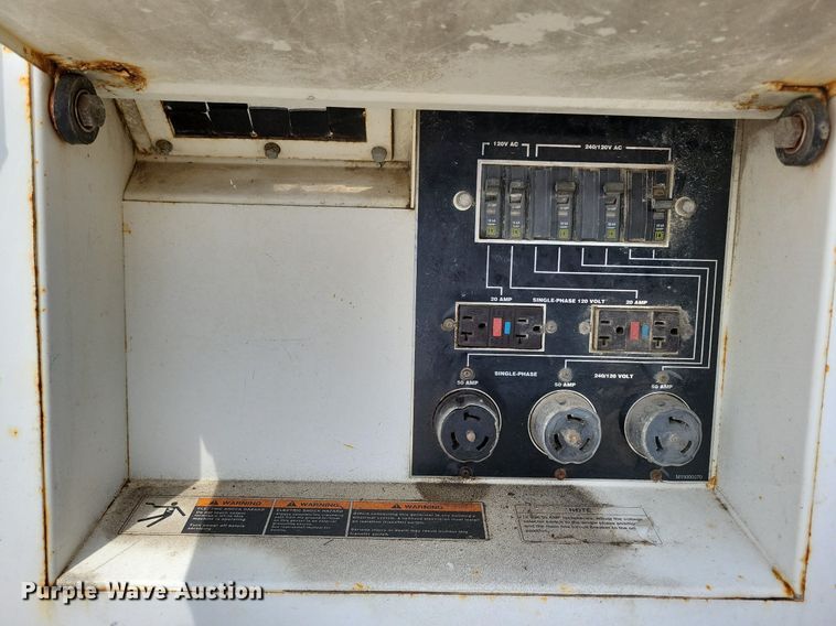 image for item DG0636 Whisperwatt DCA-45USI generator