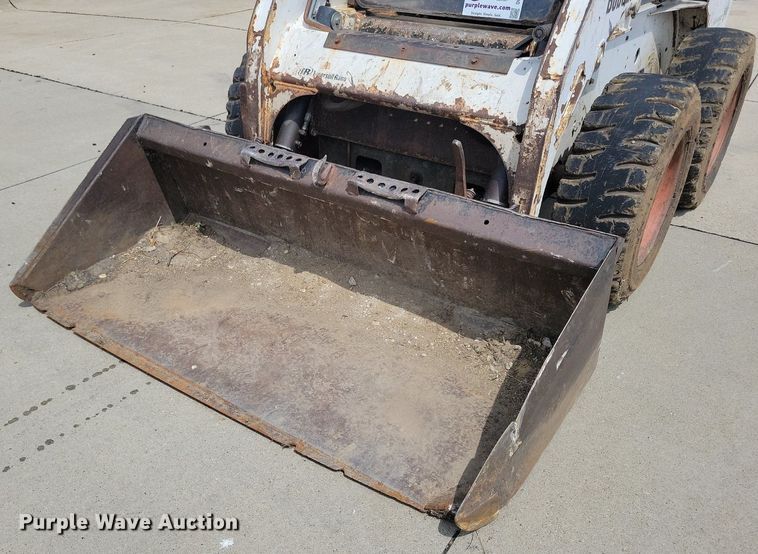 image for item DG0638 2000 Bobcat 773 skid steer loader