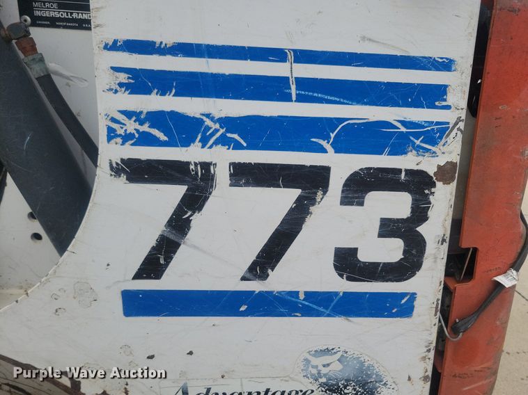 image for item DG0638 2000 Bobcat 773 skid steer loader