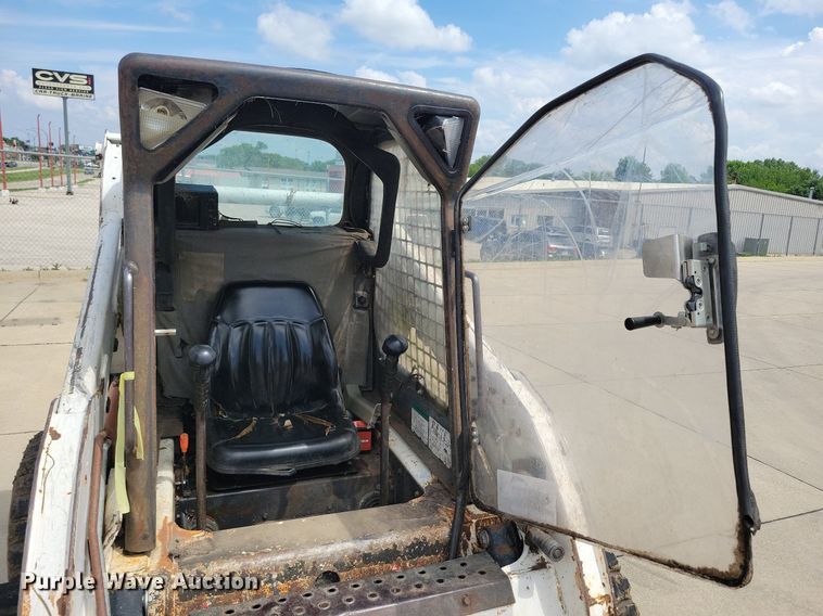 image for item DG0638 2000 Bobcat 773 skid steer loader