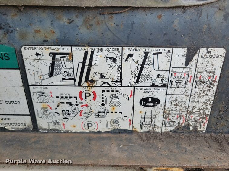 image for item DG0638 2000 Bobcat 773 skid steer loader