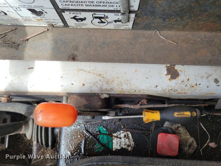 image for item DG0638 2000 Bobcat 773 skid steer loader