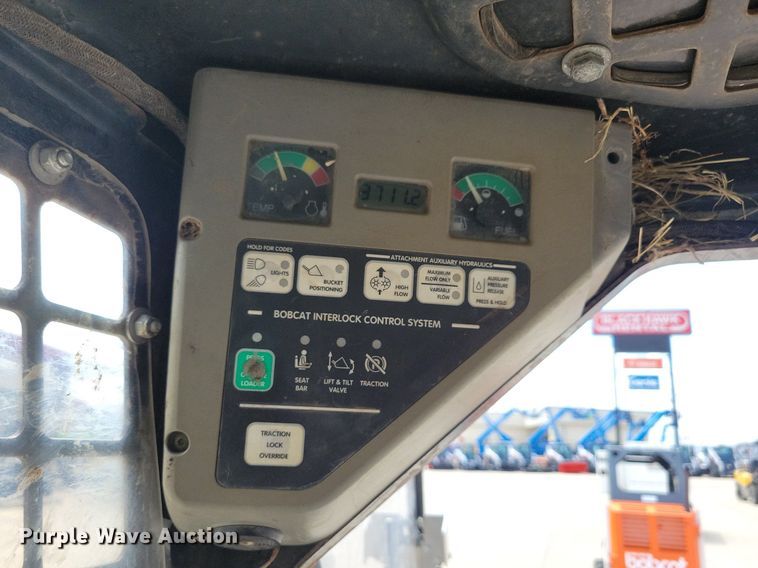 image for item DG0638 2000 Bobcat 773 skid steer loader