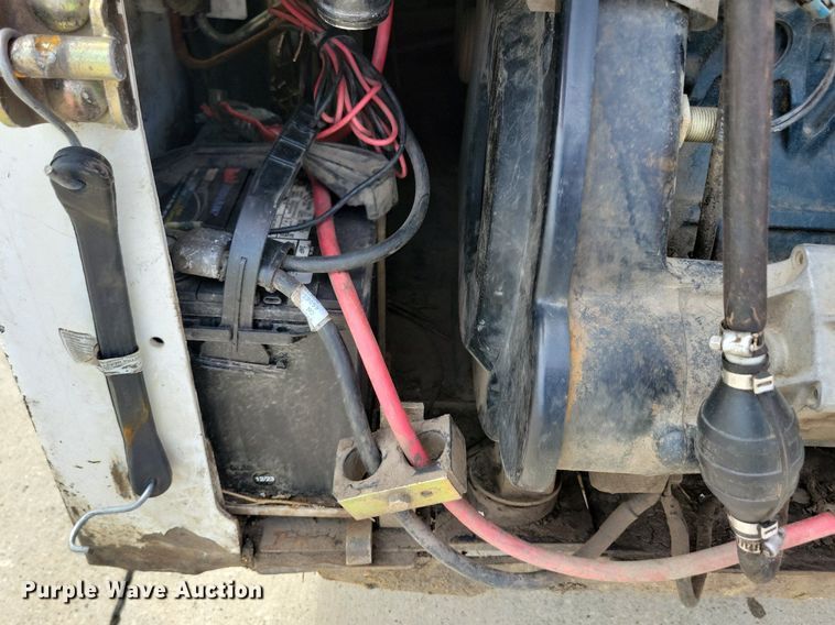 image for item DG0638 2000 Bobcat 773 skid steer loader