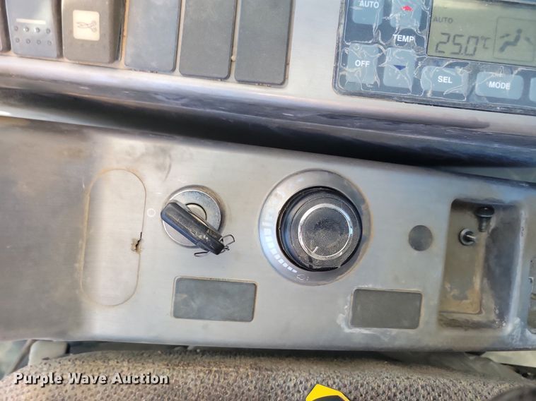 image for item DG0639 2007 Terex TXC340LC-2 excavator