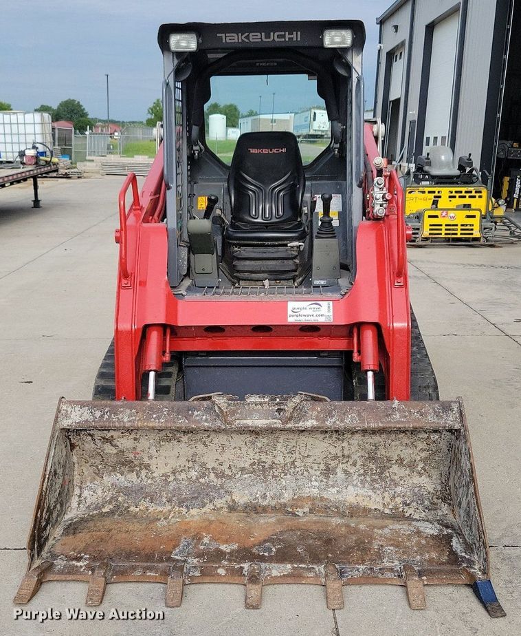 image for item DG0646 2016 Takeuchi TL8 tracked skid steer loader