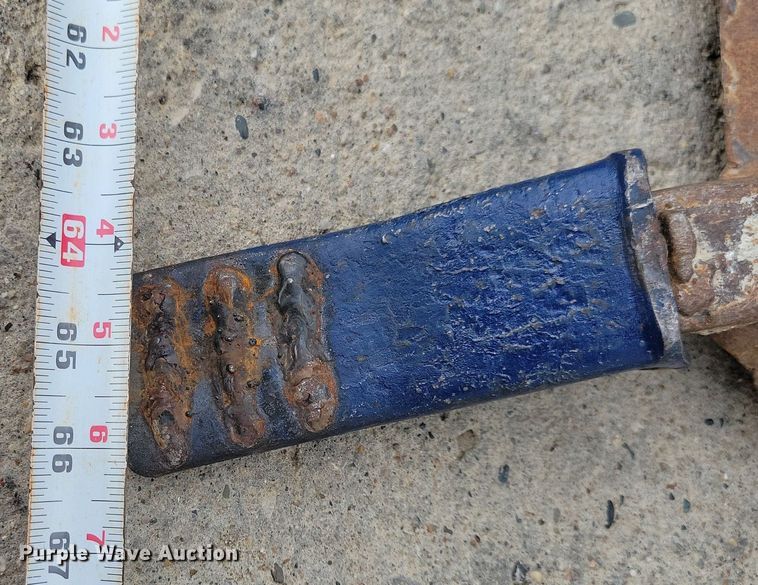 image for item DG0646 2016 Takeuchi TL8 tracked skid steer loader