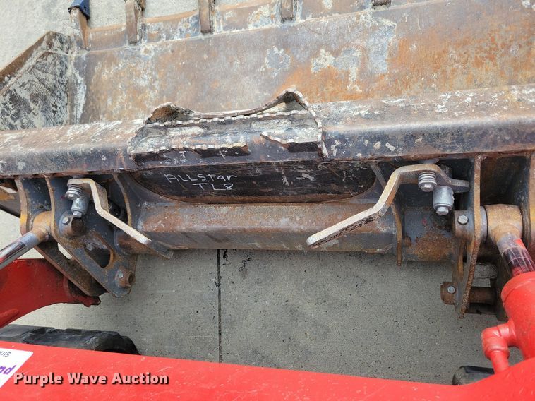 image for item DG0646 2016 Takeuchi TL8 tracked skid steer loader