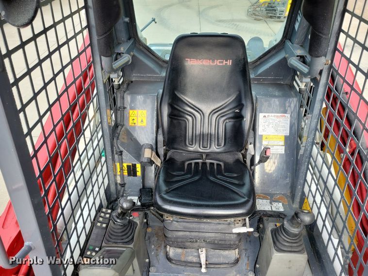 image for item DG0646 2016 Takeuchi TL8 tracked skid steer loader