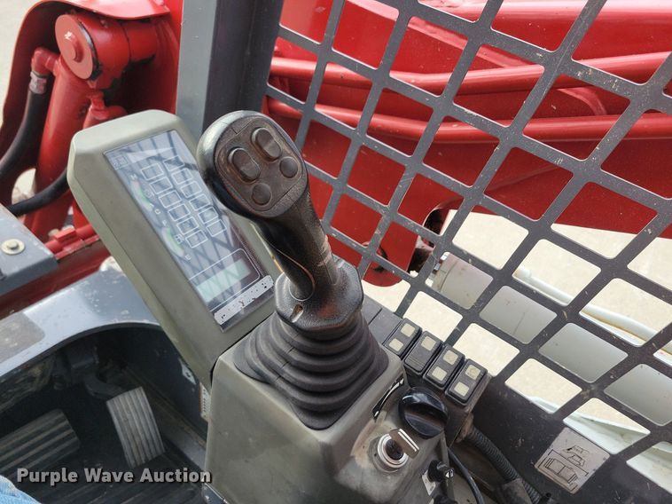 image for item DG0646 2016 Takeuchi TL8 tracked skid steer loader