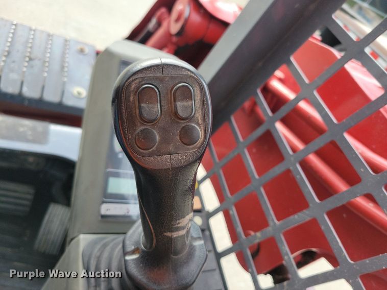 image for item DG0646 2016 Takeuchi TL8 tracked skid steer loader