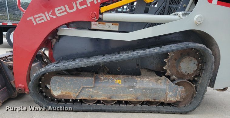 image for item DG0646 2016 Takeuchi TL8 tracked skid steer loader