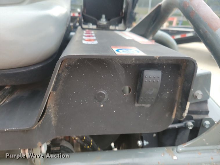 image for item DG0647 2015 Wacker Neuson CRT 48 DSS power trowel