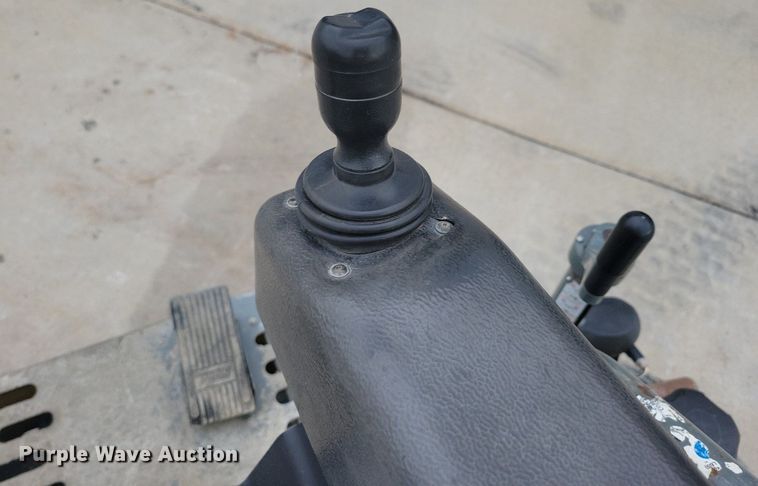 image for item DG0647 2015 Wacker Neuson CRT 48 DSS power trowel