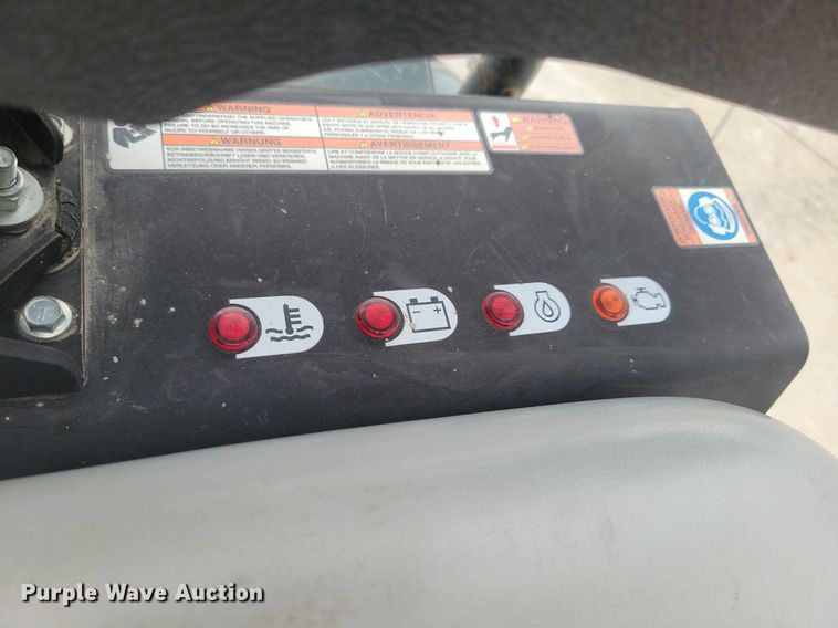 image for item DG0647 2015 Wacker Neuson CRT 48 DSS power trowel