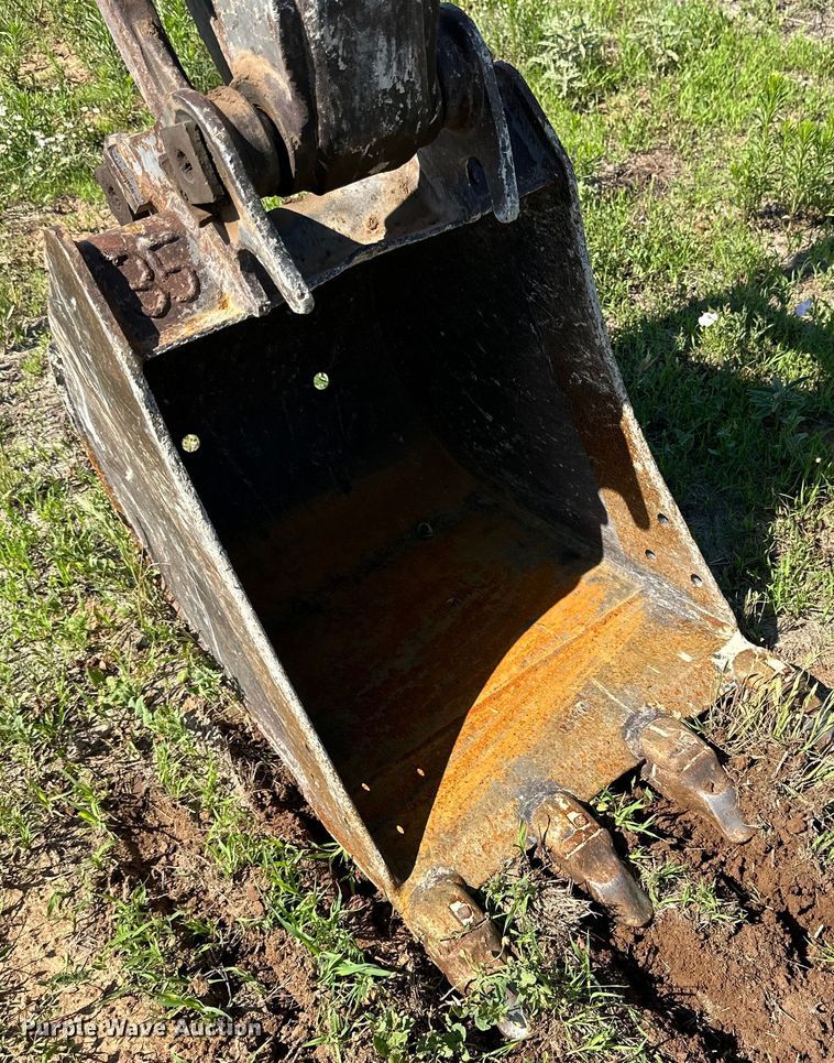 image for item DG4423 2011 Volvo EC35C mini excavator