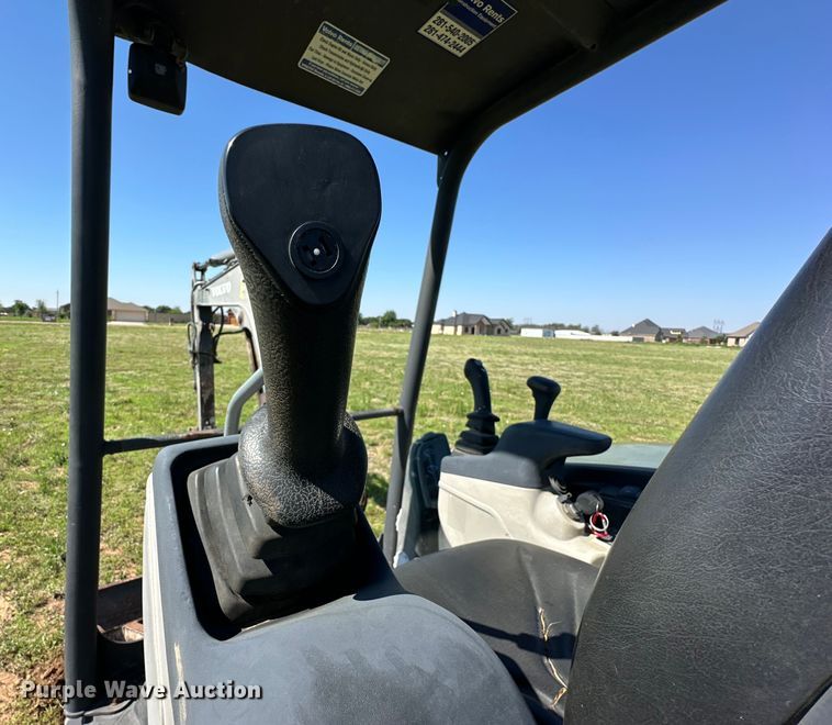 image for item DG4423 2011 Volvo EC35C mini excavator