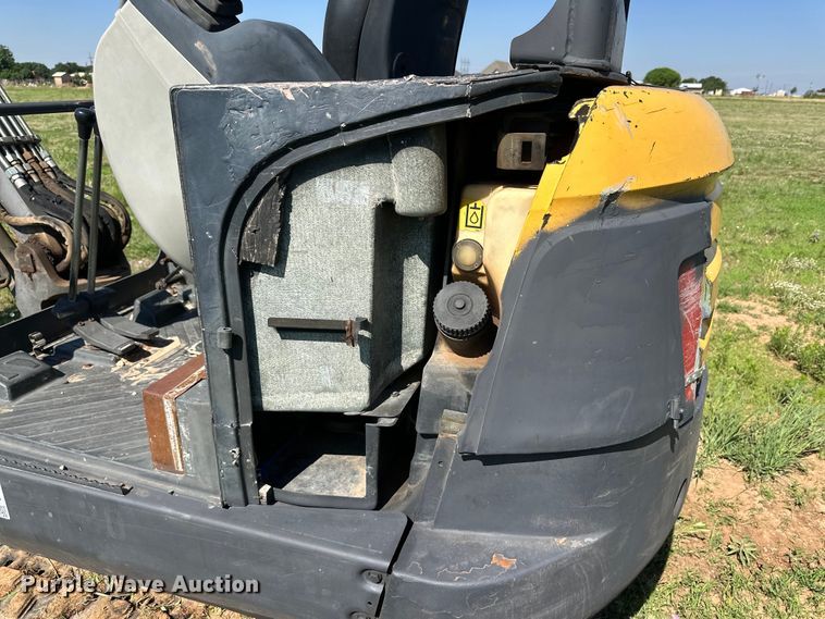 image for item DG4423 2011 Volvo EC35C mini excavator