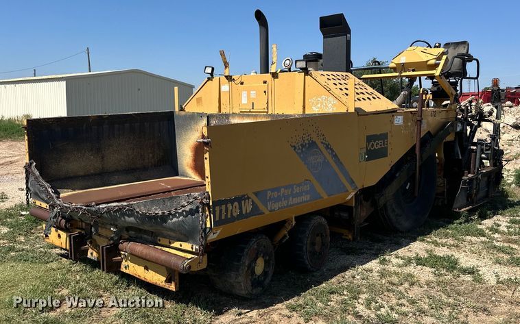 image for item DK6647 2000 Champion 1110W paver