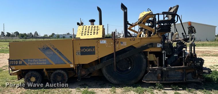 image for item DK6647 2000 Champion 1110W paver