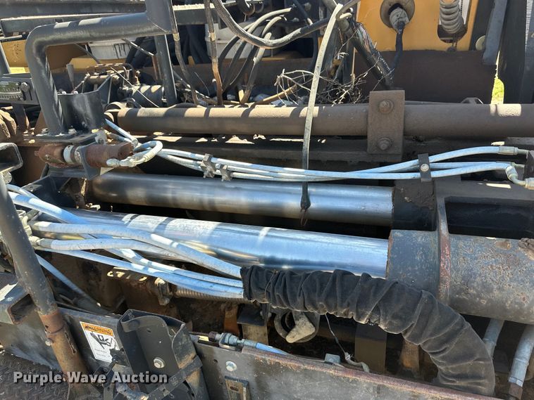 image for item DK6647 2000 Champion 1110W paver