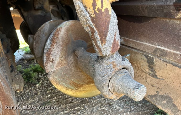 image for item DK6647 2000 Champion 1110W paver